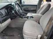 ✅ 2019 Kia Sedona EX • VIN: KNDMB5C12K6460371 • Лот: 91317545. Опубликован ранее на Copart с пробегом 154 299 миль. Бесплатный доступ к архиву аукционных продаж из США и подробный отчёт об истории автомобиля на DreamBid. Изображение 7.