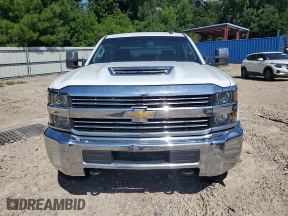 ✅ 2017 Chevrolet Silverado 2500HD LT • VIN: 1GC1KVEY3HF184482 • Lot: 66551685. Wystawiony na Copart z przebiegiem 192 220 mil. Bezpłatny archiwum sprzedaży aukcyjnych z USA i szczegółowy raport historii pojazdu na DreamBid. Zdjęcie 5.
