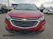 ✅ 2019 Chevrolet Equinox Premier • VIN: 2GNAXXEV8K6285643 • Lot: 93182235. Wystawiony na Copart z przebiegiem 61 903 mil. Bezpłatny archiwum sprzedaży aukcyjnych z USA i szczegółowy raport historii pojazdu na DreamBid. Zdjęcie 5.