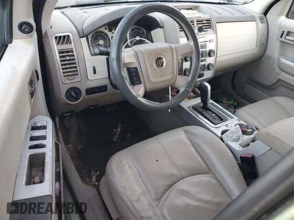 ✅ 2008 Mercury Mariner Premier • VIN: 4M2CU87178KJ15431 • Lot: 87061955. Wystawiony na Copart z przebiegiem 188 151 mil. Bezpłatny archiwum sprzedaży aukcyjnych z USA i szczegółowy raport historii pojazdu na DreamBid. Zdjęcie 8.