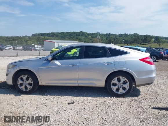 ✅ 2012 Honda Crosstour EX-L • VIN: 5J6TF2H56CL011105 • Lot: 43158488. Listed on IAAI with 91,120 mi. Free auction sales archive from the USA and detailed vehicle history report at DreamBid. Image 15.