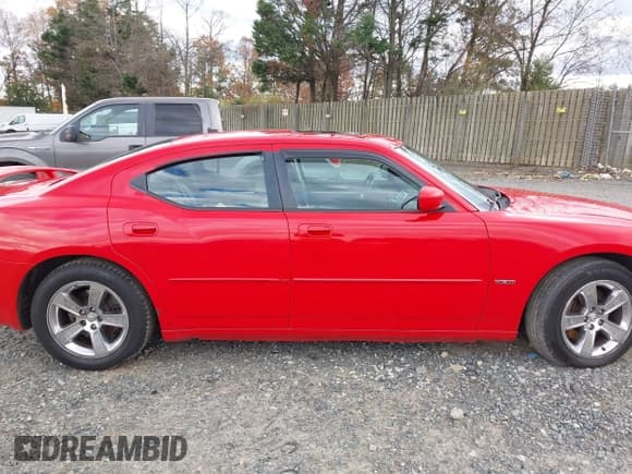 ✅ 2008 Dodge Charger R/T • VIN: 2B3KA53H88H185590 • Lot: 43594614. Listed on IAAI with 111,160 mi. Free auction sales archive from the USA and detailed vehicle history report at DreamBid. Image 13.