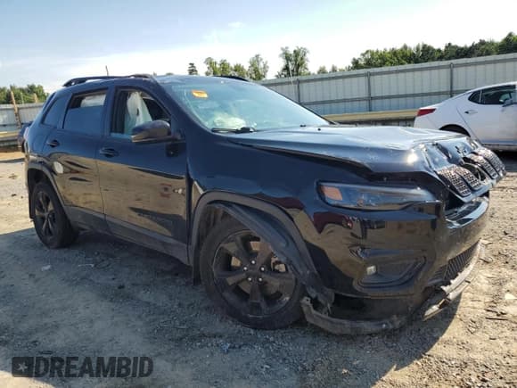 ✅ 2019 Jeep Cherokee Altitude • VIN: 1C4PJLLB5KD485080 • Lot: 69173115. Listed on Copart with 106,382 mi. Free auction sales archive from the USA and detailed vehicle history report at DreamBid. Image 4.