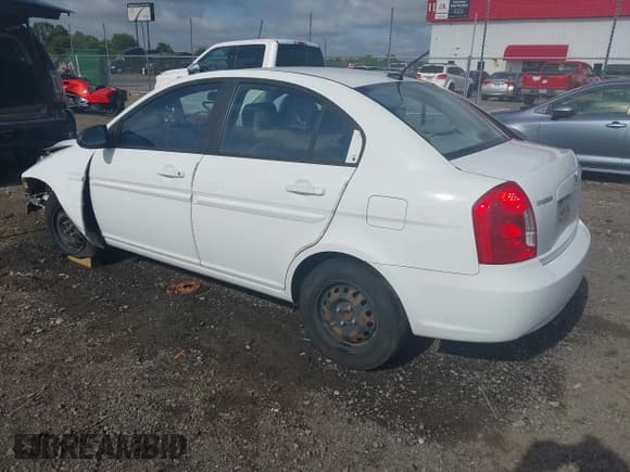 ✅ 2008 Hyundai Accent GLS • VIN: KMHCN46C58U231449 • Лот: 42691210. Опубликован ранее на IAAI с пробегом 183 324 миль. Бесплатный доступ к архиву аукционных продаж из США и подробный отчёт об истории автомобиля на DreamBid. Изображение 3.