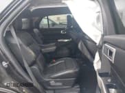 ✅ 2020 Ford Explorer XLT • VIN: 1FMSK8DH3LGC76827 • Lot: 41942722. Wystawiony na IAAI z przebiegiem 120 445 mil. Bezpłatny archiwum sprzedaży aukcyjnych z USA i szczegółowy raport historii pojazdu na DreamBid. Zdjęcie 8.