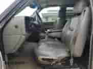 2004 Chevrolet Silverado 1500 z VIN 1GCEK19T94E373095, wystawiony jako Copart lot #50610935 z przebiegiem 296 352 mil mil oraz Nie do naprawy • Non repairable. Historia ofert i sprzedaży dostępna na DreamBid. Obrazek 7.