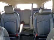 ✅ 2014 Chevrolet Traverse LT • VIN: 1GNKRHKD0EJ238484 • Lot: 81068835. Wystawiony na Copart z przebiegiem 126 249 mil. Bezpłatny archiwum sprzedaży aukcyjnych z USA i szczegółowy raport historii pojazdu na DreamBid. Zdjęcie 10.