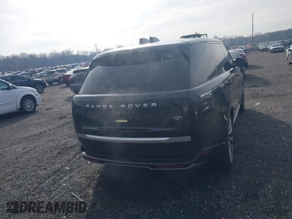 ✅ 2023 Land Rover Range Rover Autobiography • VIN: SALK1BE73PA035510 • Lot: 43745081. Wystawiony na IAAI z przebiegiem 16 397 mil. Bezpłatny archiwum sprzedaży aukcyjnych z USA i szczegółowy raport historii pojazdu na DreamBid. Zdjęcie 16.
