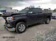 2024 Chevrolet Silverado 1500 LT z VIN 1GCPACED4RZ140148, wystawiony jako Copart lot #81128415 z przebiegiem 42 630 mil mil oraz Szkoda całkowita • Salvage title. Historia ofert i sprzedaży dostępna na DreamBid. Obrazek 1.