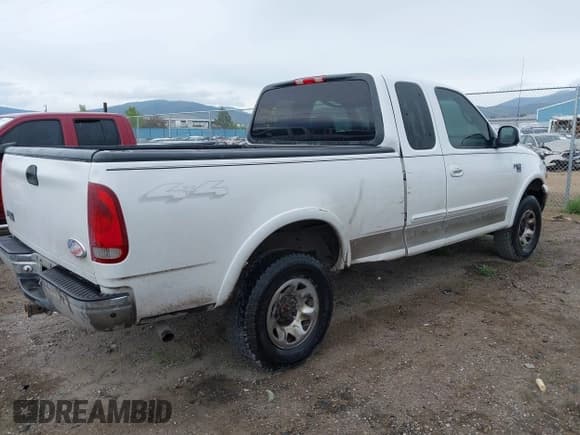 ✅ 2000 Ford F-150 XL • VIN: 2FTPX18L3YCA63600 • Лот: 42317241. Опубликован ранее на IAAI с пробегом Не указан. Бесплатный доступ к архиву аукционных продаж из США и подробный отчёт об истории автомобиля на DreamBid. Изображение 12.