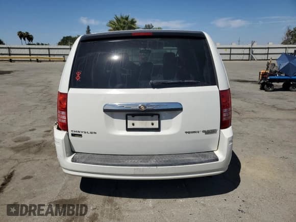 ✅ 2010 Chrysler Town & Country LX • VIN: 2A4RR4DE0AR259454 • Lot: 69876575. Listed on Copart with 176,541 mi. Free auction sales archive from the USA and detailed vehicle history report at DreamBid. Image 6.