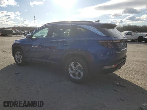 ✅ 2022 Hyundai Tucson SEL • VIN: 5NMJBCAE3NH086194 • Lot: 47001744. Wystawiony na Copart z przebiegiem 23 853 mil. Bezpłatny archiwum sprzedaży aukcyjnych z USA i szczegółowy raport historii pojazdu na DreamBid. Zdjęcie 2.