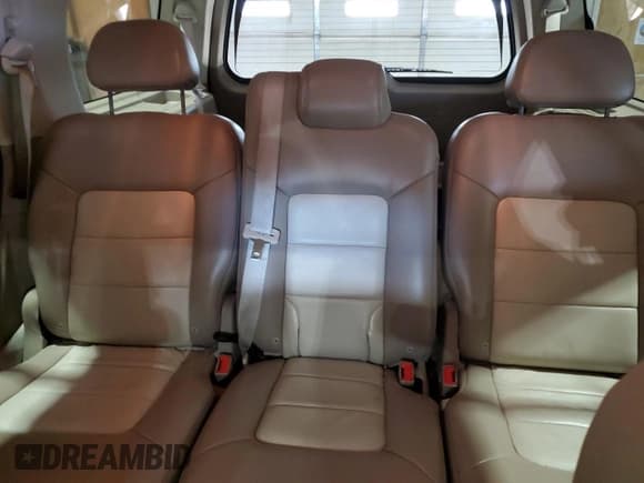 ✅ 2006 Ford Expedition Eddie Bauer • VIN: 1FMPU17556LA99296 • Lot: 92934765. Listed on Copart with 132,548 mi. Free auction sales archive from the USA and detailed vehicle history report at DreamBid. Image 10.