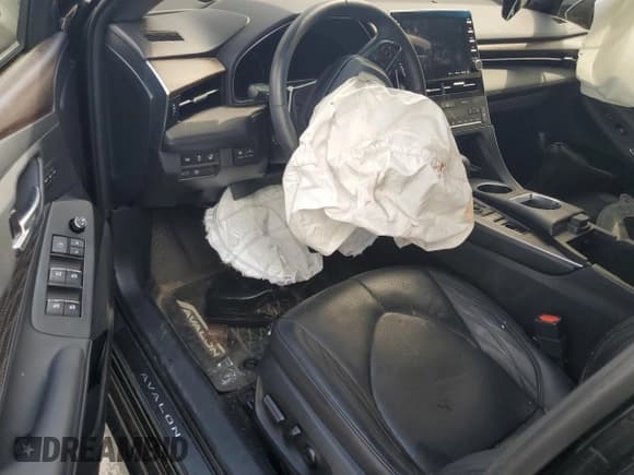 ✅ 2021 Toyota Avalon • VIN: 4T1MB1BB6MU001650 • Lot: 54729984. Listed on Copart with 23,451 mi. Free auction sales archive from the USA and detailed vehicle history report at DreamBid. Image 8.