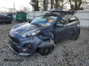 ✅ 2022 Kia Sportage Nightfall • VIN: KNDP63AC7N7961541 • Лот: 92192755. Опубликован ранее на Copart с пробегом 74 212 миль. Бесплатный доступ к архиву аукционных продаж из США и подробный отчёт об истории автомобиля на DreamBid. Изображение 2.