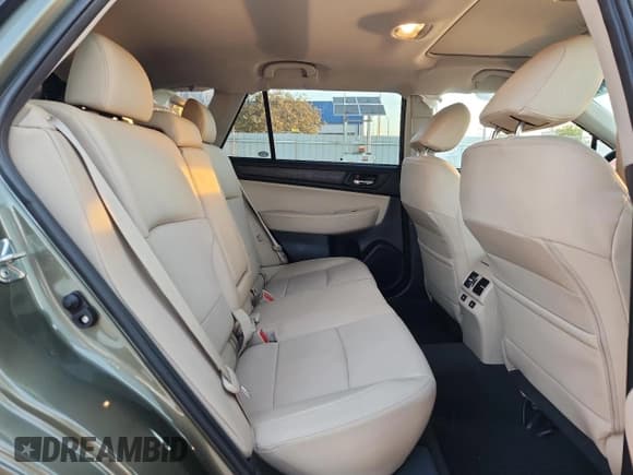 ✅ 2017 Subaru Outback Limited • VIN: 4S4BSANC5H3414943 • Lot: 81920145. Listed on Copart with 91,162 mi. Free auction sales archive from the USA and detailed vehicle history report at DreamBid. Image 11.