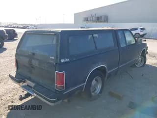 ✅ 1992 Chevrolet S-10 • VIN: 1GCCS19Z0N8203042 • Лот: 41804782. Опубликован ранее на IAAI с пробегом 178 081 миль. Бесплатный доступ к архиву аукционных продаж из США и подробный отчёт об истории автомобиля на DreamBid. Изображение 4.