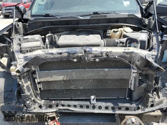 ✅ 2019 Chevrolet Silverado 1500 Custom Trail Boss • VIN: 1GCRYCEF0KZ203242 • Lot: 68527264. Wystawiony na Copart z przebiegiem 103 789 mil. Bezpłatny archiwum sprzedaży aukcyjnych z USA i szczegółowy raport historii pojazdu na DreamBid. Zdjęcie 11.