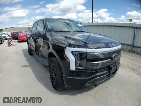 ✅ 2023 Ford F-150 Lightning XLT • VIN: 1FTVW1EL9PWG37098 • Lot: 81729105. Listed on Copart with 38,274 mi. Free auction sales archive from the USA and detailed vehicle history report at DreamBid. Image 13.
