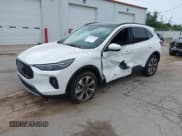 ✅ 2024 Ford Escape Platinum • VIN: 1FMCU9JA4RUB41992 • Lot: 42976165. Listed on IAAI with 9,501 mi. Free auction sales archive from the USA and detailed vehicle history report at DreamBid. Image 18.