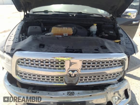 ✅ 2015 Ram 1500 Laramie • VIN: 1C6RR6NM0FS590636 • Lot: 37320388. Wystawiony na IAAI z przebiegiem 93 163 mil. Bezpłatny archiwum sprzedaży aukcyjnych z USA i szczegółowy raport historii pojazdu na DreamBid. Zdjęcie 10.