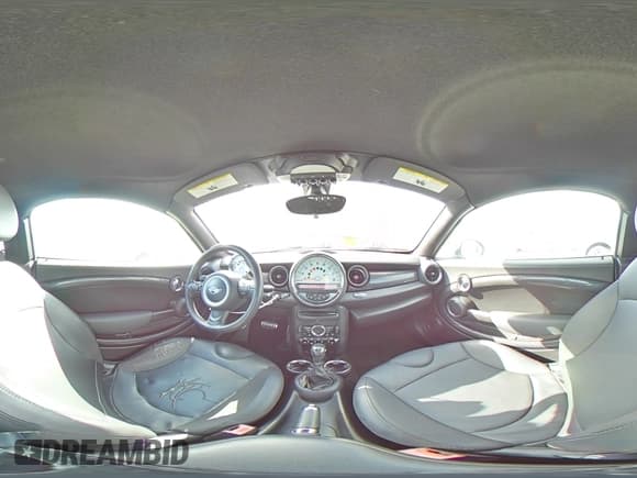 ✅ 2013 MINI Coupe S • VIN: WMWSX3C59DT466802 • Лот: 56860965. Опубликован ранее на Copart с пробегом 88 053 миль. Бесплатный доступ к архиву аукционных продаж из США и подробный отчёт об истории автомобиля на DreamBid. Изображение 14.