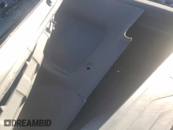 ✅ 2018 Chevrolet Silverado 1500 • VIN: N0V1N0NPART • Лот: 43236905. Опубликован ранее на Copart с пробегом Не указан. Бесплатный доступ к архиву аукционных продаж из США и подробный отчёт об истории автомобиля на DreamBid. Изображение 10.