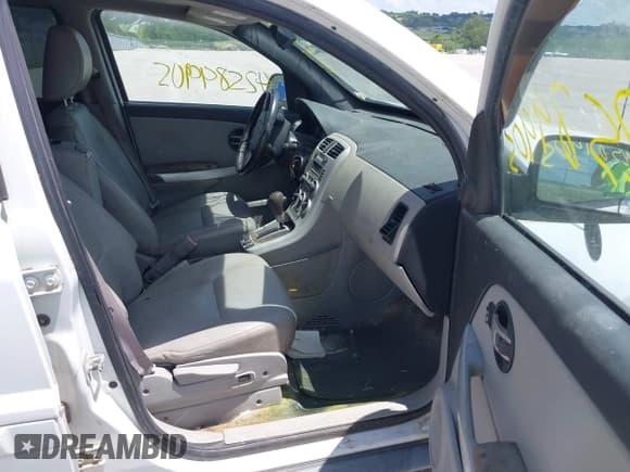 ✅ 2005 Chevrolet Equinox LT • VIN: 2CNDL63F356068749 • Лот: 42589905. Опубликован ранее на IAAI с пробегом 184 937 миль. Бесплатный доступ к архиву аукционных продаж из США и подробный отчёт об истории автомобиля на DreamBid. Изображение 5.