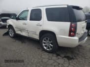 ✅ 2009 GMC Yukon Denali • VIN: 1GKFK03209R300541 • Лот: 82566255. Опубликован ранее на Copart с пробегом 102 401 миль. Бесплатный доступ к архиву аукционных продаж из США и подробный отчёт об истории автомобиля на DreamBid. Изображение 2.