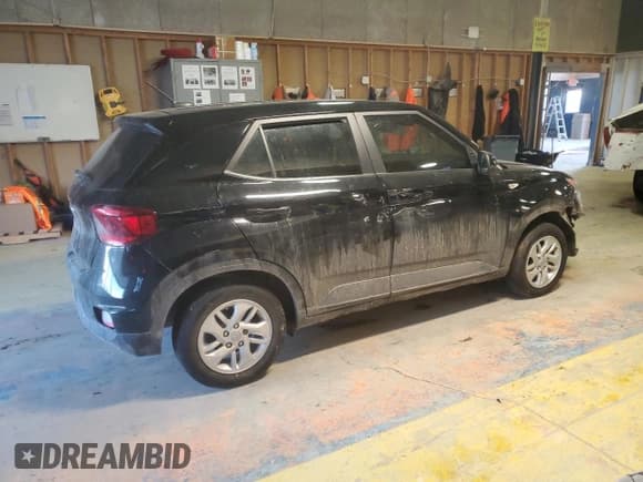 ✅ 2023 Hyundai Venue SE • VIN: KMHRB8A3XPU215053 • Lot: 88431365. Listed on Copart with 29,930 mi. Free auction sales archive from the USA and detailed vehicle history report at DreamBid. Image 3.