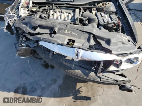 ✅ 2002 Lincoln Continental • VIN: 1LNHM97V92Y685600 • Lot: 68709774. Wystawiony na Copart z przebiegiem 243 688 mil. Bezpłatny archiwum sprzedaży aukcyjnych z USA i szczegółowy raport historii pojazdu na DreamBid. Zdjęcie 11.