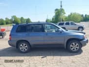 ✅ 2007 Toyota Highlander • VIN: JTEGP21A770143658 • Lot: 42053593. Wystawiony na IAAI z przebiegiem 189 980 mil. Bezpłatny archiwum sprzedaży aukcyjnych z USA i szczegółowy raport historii pojazdu na DreamBid. Zdjęcie 13.