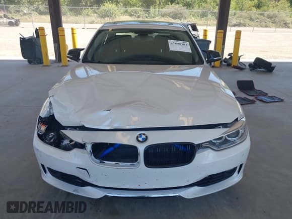✅ 2013 BMW 3 Series 335i • VIN: WBA3A9C50DF477047 • Lot: 42690387. Listed on IAAI with 89,385 mi. Free auction sales archive from the USA and detailed vehicle history report at DreamBid. Image 12.