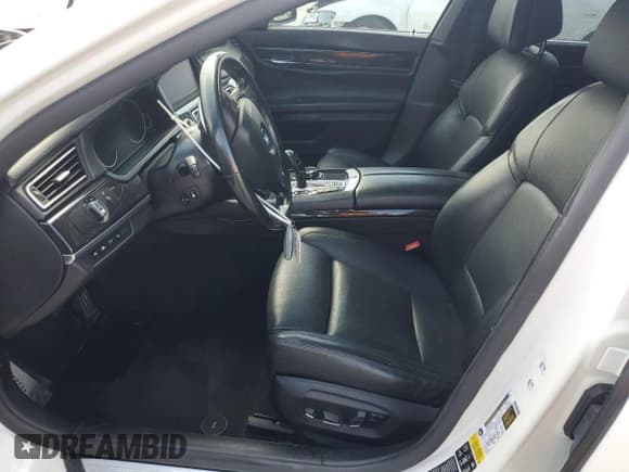 ✅ 2015 BMW 7 Series 750i xDrive • VIN: WBAYB6C51FD965925 • Lot: 64252505. Listed on Copart with 123,038 mi. Free auction sales archive from the USA and detailed vehicle history report at DreamBid. Image 7.