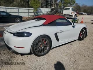 ✅ 2022 Porsche 718 Spyder • VIN: WP0CC2A8XNS235344 • Lot: 47044674. Wystawiony na Copart z przebiegiem 8 943 mil. Bezpłatny archiwum sprzedaży aukcyjnych z USA i szczegółowy raport historii pojazdu na DreamBid. Zdjęcie 3.