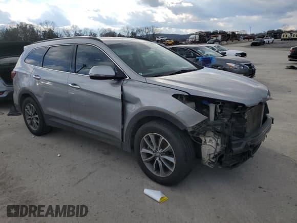 ✅ 2017 Hyundai Santa Fe Limited • VIN: KM8SN4HF5HU167352 • Лот: 84741254. Опубликован ранее на Copart с пробегом 95 093 миль. Бесплатный доступ к архиву аукционных продаж из США и подробный отчёт об истории автомобиля на DreamBid. Изображение 4.
