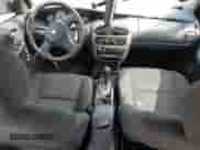 2005 Dodge Neon SXT z VIN 1B3ES56C65D260662, wystawiony jako Copart lot #49780575 z przebiegiem 184 036 mil mil oraz Szkoda całkowita • Salvage title. Historia ofert i sprzedaży dostępna na DreamBid. Obrazek 8.