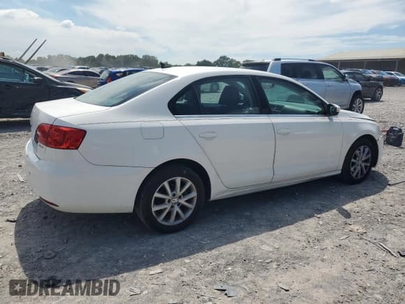 ✅ 2013 Volkswagen Jetta SE • VIN: 3VWDP7AJ5DM354447 • Lot: 63147215. Listed on Copart with 159,684 mi. Free auction sales archive from the USA and detailed vehicle history report at DreamBid. Image 3.