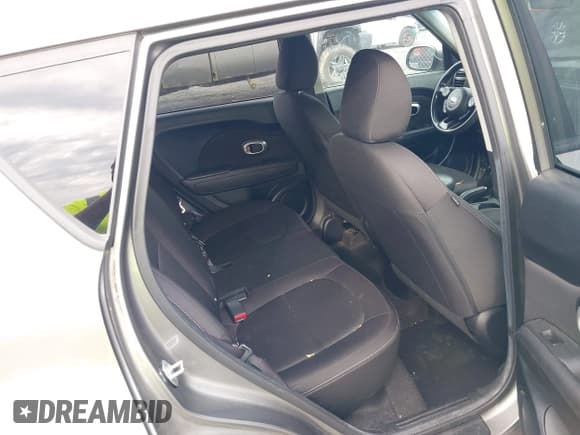 ✅ 2016 Kia Soul • VIN: KNDJN2A23G7289216 • Lot: 43307835. Listed on IAAI with 147,433 mi. Free auction sales archive from the USA and detailed vehicle history report at DreamBid. Image 8.