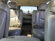 ✅ 2003 Chevrolet Suburban LS • VIN: 3GNEC16T43G343955 • Лот: 51368415. Опубликован ранее на Copart с пробегом 217 420 миль. Бесплатный доступ к архиву аукционных продаж из США и подробный отчёт об истории автомобиля на DreamBid. Изображение 10.