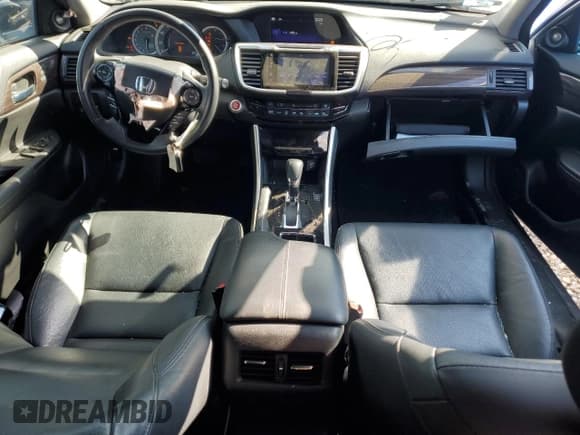 ✅ 2017 Honda Accord Touring • VIN: 1HGCR3F96HA011201 • Лот: 82240645. Опубликован ранее на Copart с пробегом 64 567 миль. Бесплатный доступ к архиву аукционных продаж из США и подробный отчёт об истории автомобиля на DreamBid. Изображение 8.