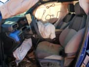 ✅ 2025 Toyota Tacoma SR • VIN: 3TMLB5JN4SM124559 • Lot: 69503955. Wystawiony na Copart z przebiegiem 1 669 mil. Bezpłatny archiwum sprzedaży aukcyjnych z USA i szczegółowy raport historii pojazdu na DreamBid. Zdjęcie 7.