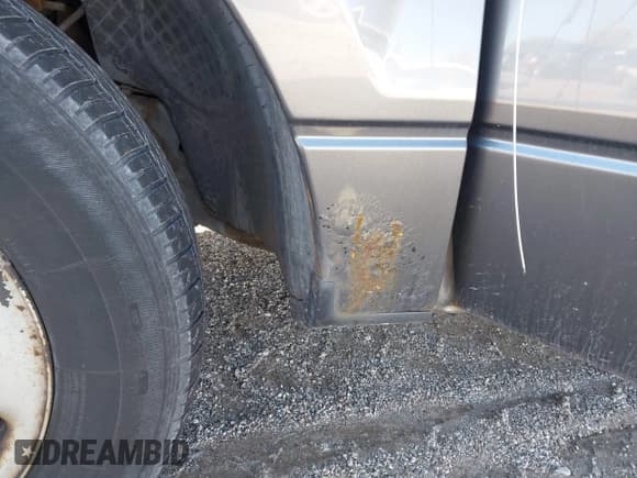 ✅ 2005 Ford F-150 XL • VIN: 1FTRF12275NB97737 • Лот: 43682128. Опубликован ранее на IAAI с пробегом 142 630 миль. Бесплатный доступ к архиву аукционных продаж из США и подробный отчёт об истории автомобиля на DreamBid. Изображение 13.