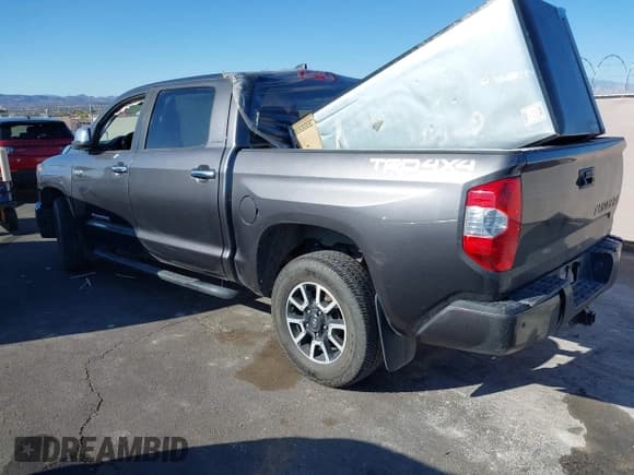 ✅ 2020 Toyota Tundra Limited • VIN: 5TFHY5F18LX948800 • Лот: 41835190. Опубликован ранее на IAAI с пробегом 103 619 миль. Бесплатный доступ к архиву аукционных продаж из США и подробный отчёт об истории автомобиля на DreamBid. Изображение 3.