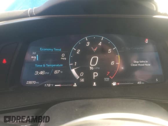 ✅ 2022 Chevrolet Corvette 1LT • VIN: 1G1YA3D44N5101964 • Lot: 86149155. Wystawiony na Copart z przebiegiem 23 570 mil. Bezpłatny archiwum sprzedaży aukcyjnych z USA i szczegółowy raport historii pojazdu na DreamBid. Zdjęcie 9.