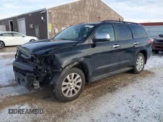 ✅ 2015 Toyota Sequoia Platinum • VIN: 5TDDW5G11FS113361 • Лот: 83628514. Опубликован ранее на Copart с пробегом 152 772 миль. Бесплатный доступ к архиву аукционных продаж из США и подробный отчёт об истории автомобиля на DreamBid. Изображение 1.