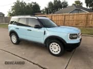 ✅ 2024 Ford Bronco Sport Heritage • VIN: 3FMCR9G63RRE61414 • Лот: 90543755. Опубликован ранее на Copart с пробегом 13 079 миль. Бесплатный доступ к архиву аукционных продаж из США и подробный отчёт об истории автомобиля на DreamBid. Изображение 1.