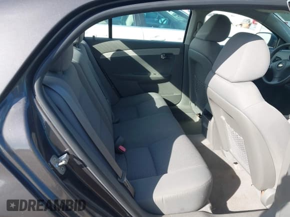 ✅ 2012 Chevrolet Malibu 1FL • VIN: 1G1ZA5E0XCF356833 • Lot: 43693337. Wystawiony na IAAI z przebiegiem 109 704 mil. Bezpłatny archiwum sprzedaży aukcyjnych z USA i szczegółowy raport historii pojazdu na DreamBid. Zdjęcie 8.