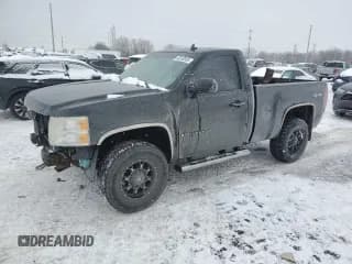 ✅ 2009 Chevrolet Silverado 1500 Work Truck • VIN: 1GCEK14C09Z132632 • Lot: 46339305. Listed on Copart with 136,892 mi. Free auction sales archive from the USA and detailed vehicle history report at DreamBid. Image 1.