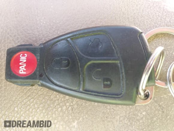 ✅ 2001 Mercedes-Benz C 320 • VIN: WDBRF64J11F073953 • Lot: 42824519. Wystawiony na IAAI z przebiegiem 115 109 mil. Bezpłatny archiwum sprzedaży aukcyjnych z USA i szczegółowy raport historii pojazdu na DreamBid. Zdjęcie 11.